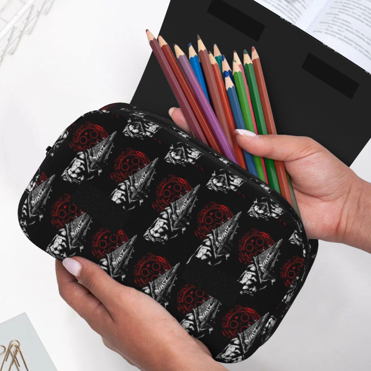 Chain Link And Fog Silent Hill - Stationery And Office Supply Chain 评论和价格